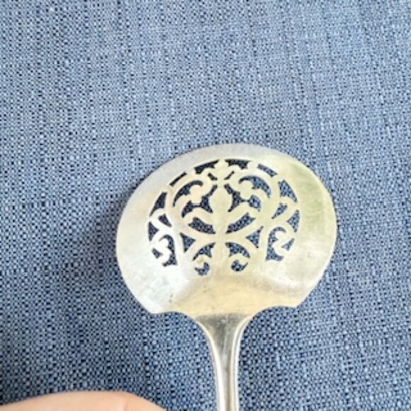 Vintage Community Plate Silverplate Serving Fork & Pierced Round Server - Picture 10 of 13